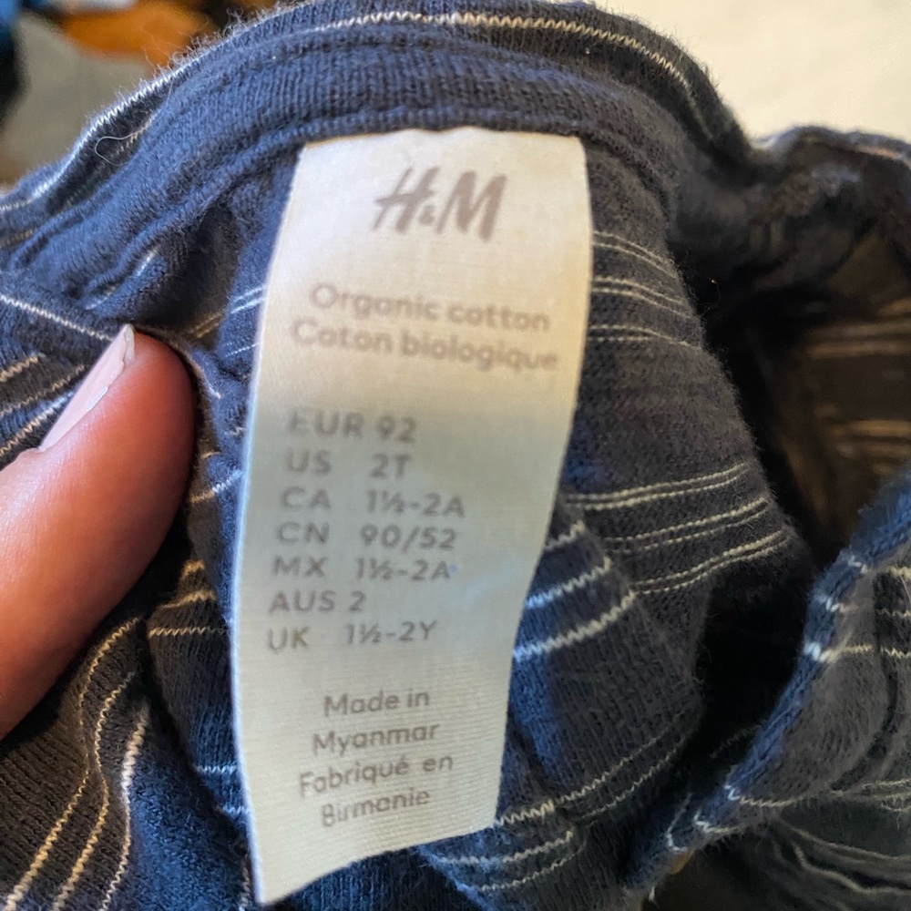 H&M Rompers - Picture 2 of 3